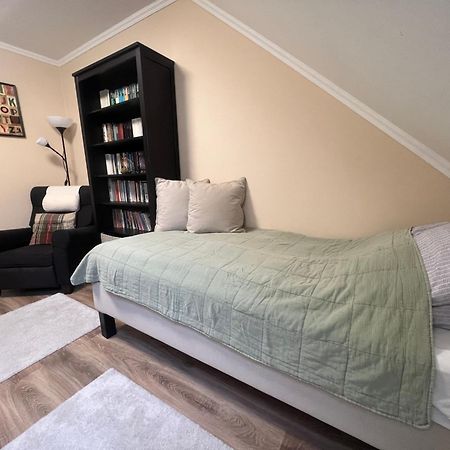 Galeria Apartmanhaz Keszthely Exterior photo