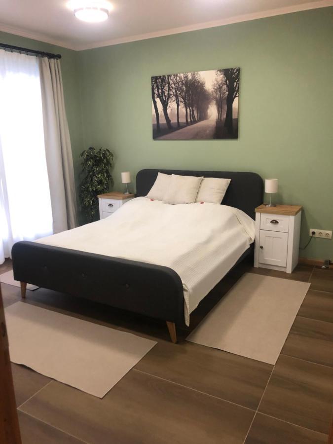 Galeria Apartmanhaz Keszthely Exterior photo
