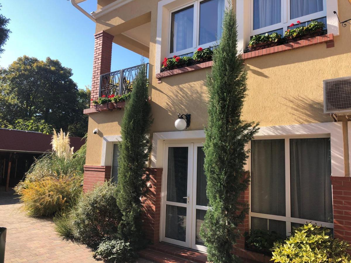 Galeria Apartmanhaz Keszthely Exterior photo